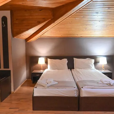 艾达酒店 酒店 3*